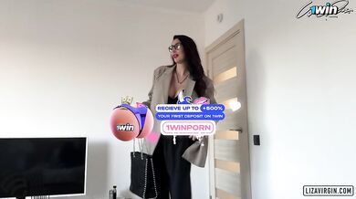 Stepmom Bubble Butt Shakes Orgasm Rides Stepson Big Dick Huge Cum Gush