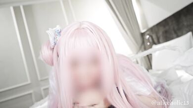 Blue Archive Cosplay Kazusa Noa Yuka Gushed Choked at Comiket