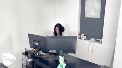 The secretary kept him waiting so he fucked her in the bathroom
