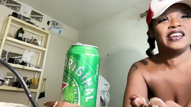 MissKittyKash on Chaturbate deep anal in solo show with dildo vibrating chocolate cock