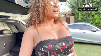 I fuck a Colombian Ebony MILF in public and fill her with cum