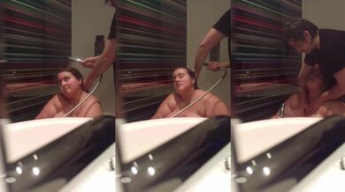 Boyfriend soaps up big tits while washing my hair might make this romantic scene messy
