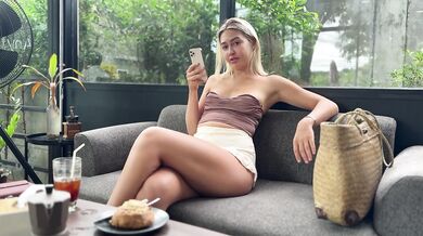 Blonde goddess lynette palms you until your soul submits public exposure special