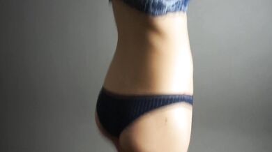 Blonde butt blows mind in hot lingerie solo