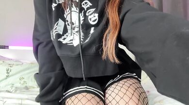 Goth Classmate KawaiiSister Gushes Creamy Squirt On Pillow Humps Destroyed