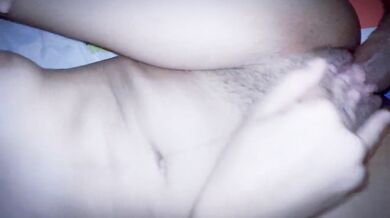 Buceta Apertada Latina Eating Her Hot Friend's Pussy Rough