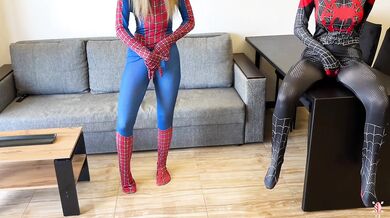 Spider Bitches Bitten Gush Huge Squirt Cosplay Destroyed