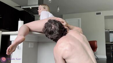 Bodybuilder Big Cock Creampies Free Use Blonde MILF Kitchen